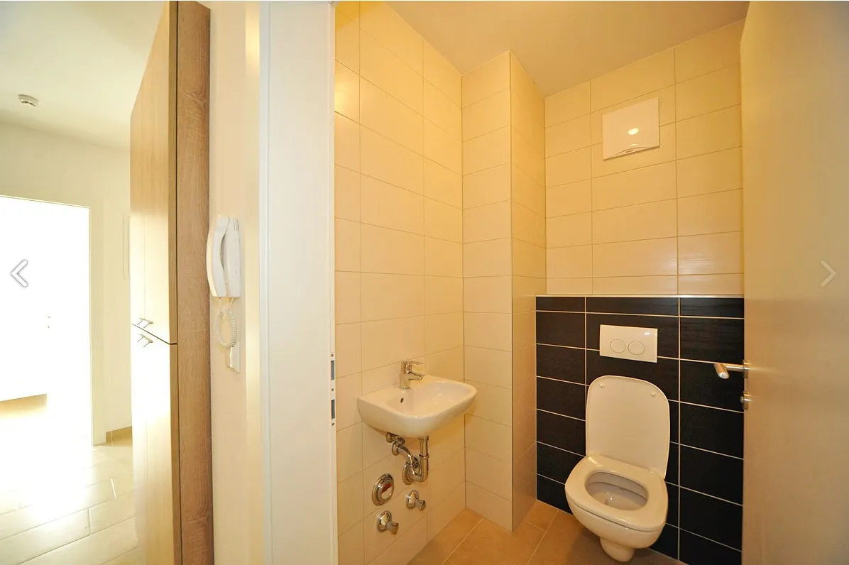 Toilette in eigenem Raum in Monteurzimmer Klagenfurt